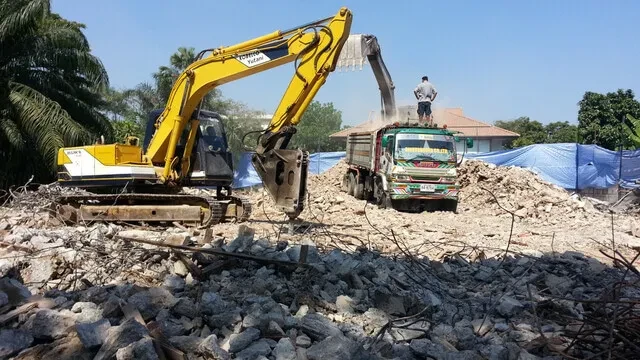 งานรื้อถอนสิ่งปลูกสร้าง สุขุมวิท